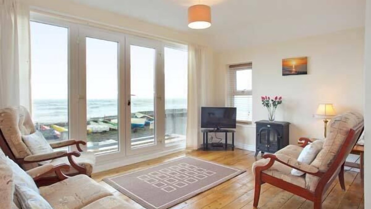 Photo of Livingroom in Borth