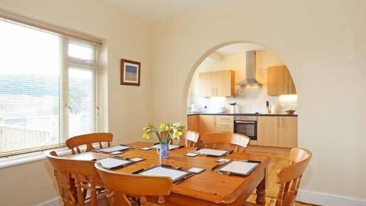 Photo of Others in Borth