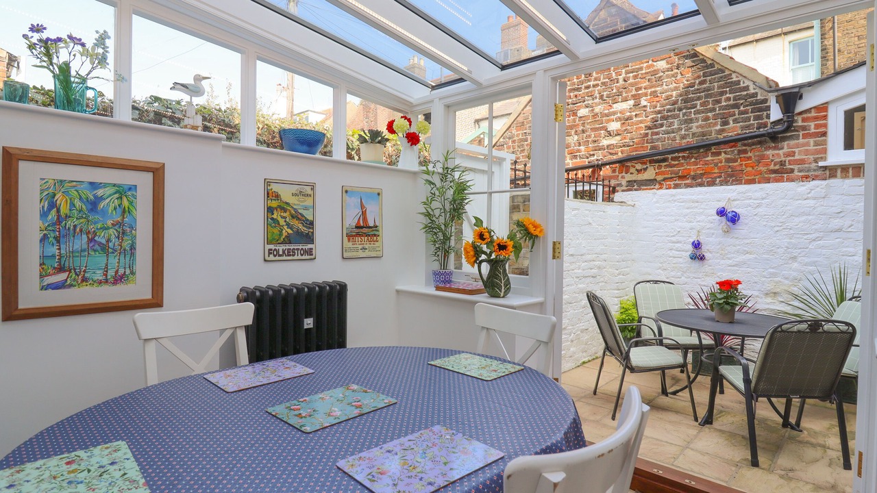 Photo of Others in Deal