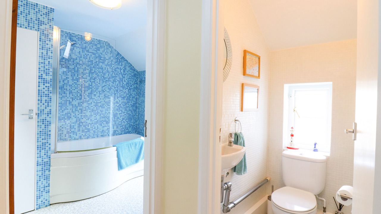 Photo of Bathroom in Deal