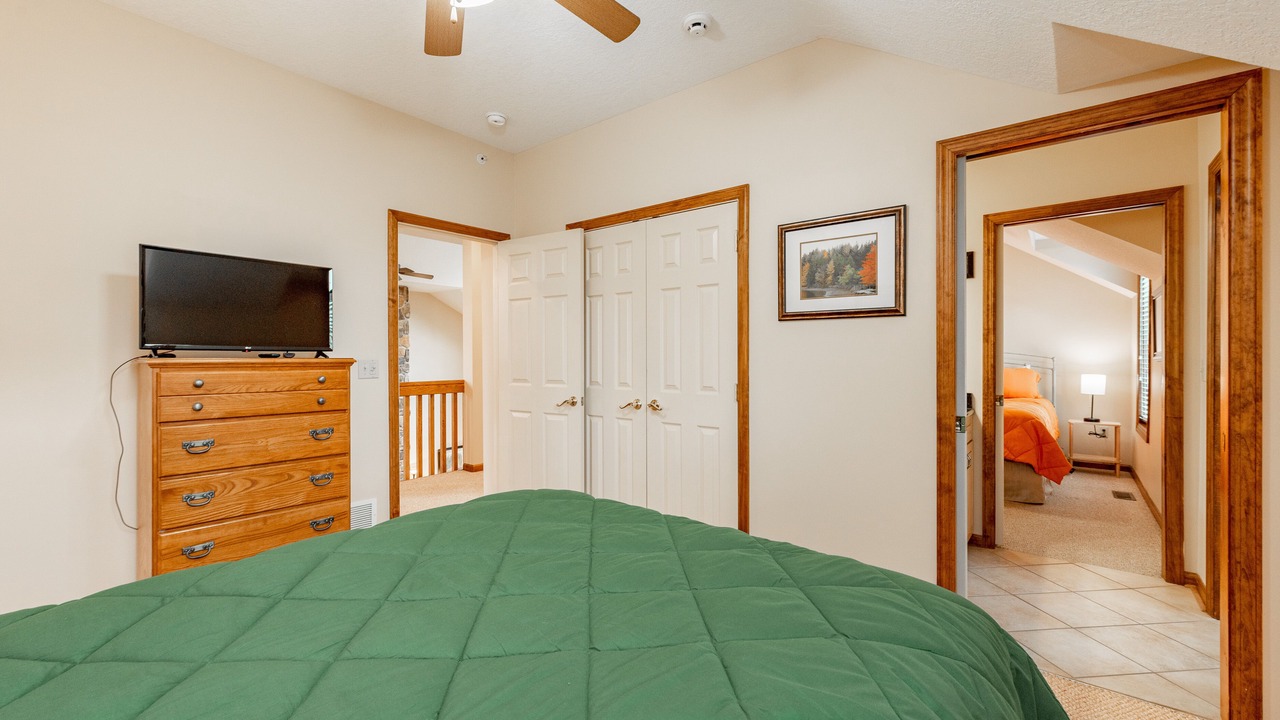 Photo of Bedroom in Waterfront Greens