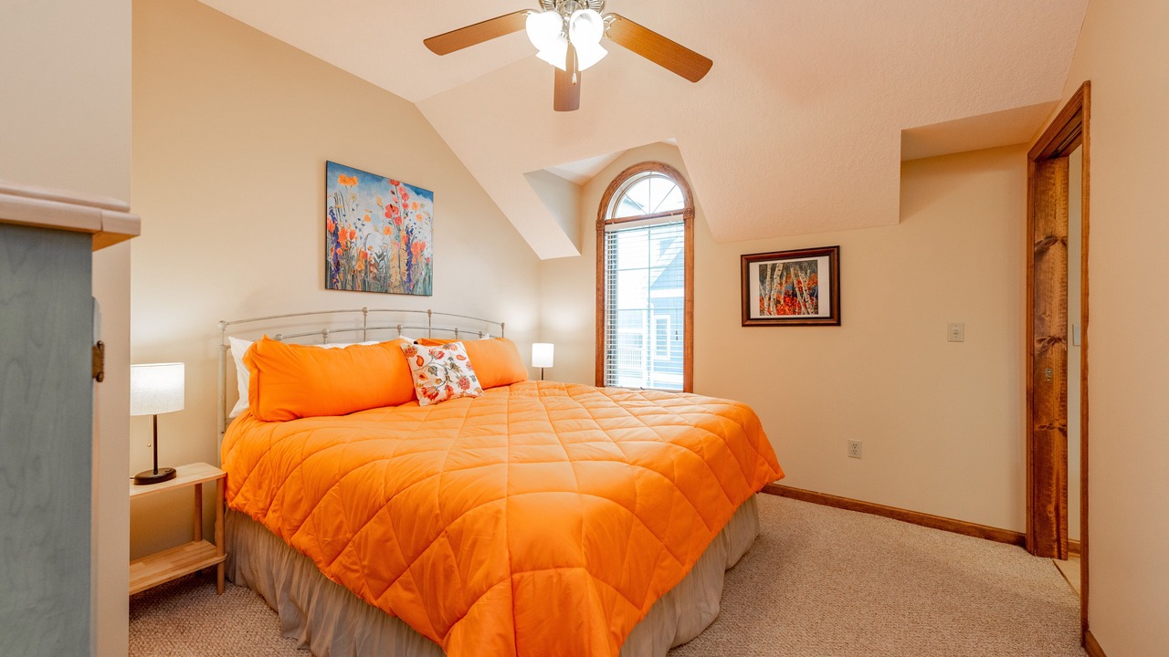 Photo of Bedroom in Waterfront Greens