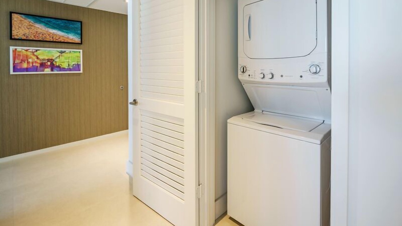 Photo of Others in Hollywood South Central Beach