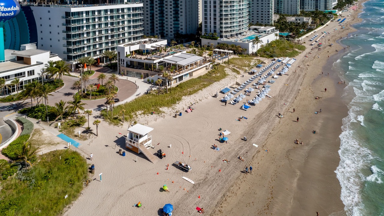 Photo of Others in Hollywood South Central Beach