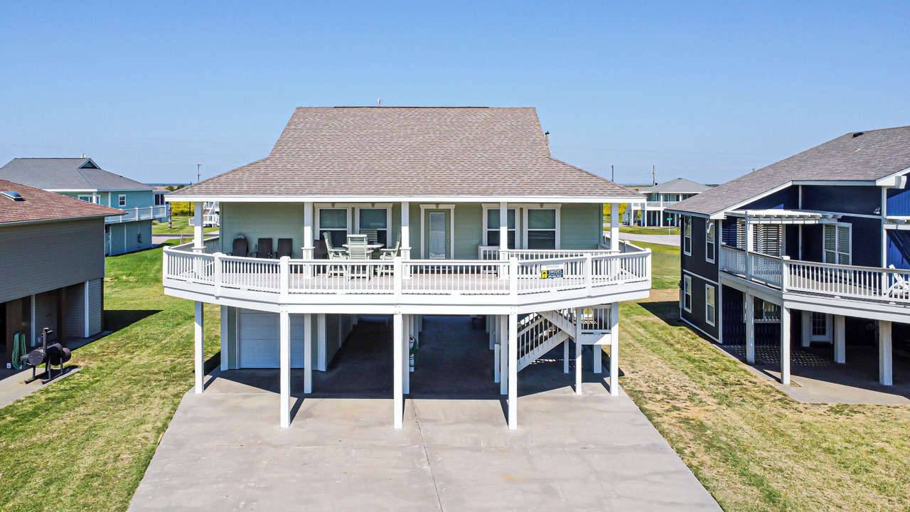 Photo of Patio Balcony in Port Bolivar