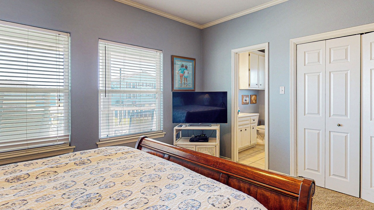 Photo of Bedroom in Port Bolivar