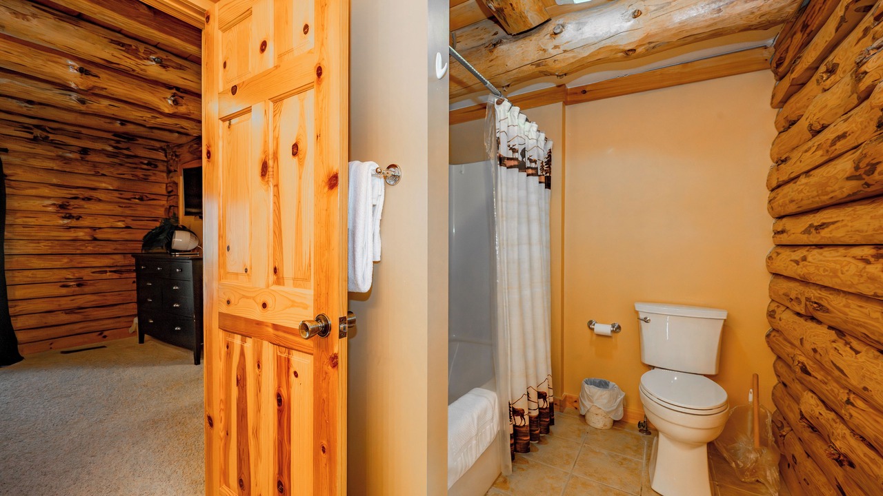 Photo of Bathroom in Mountainside