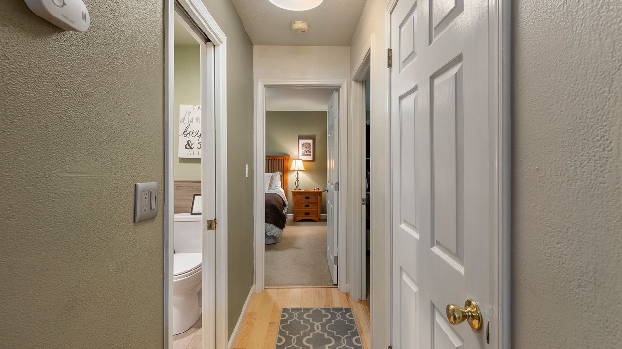 Photo of Bedroom in Cazadero