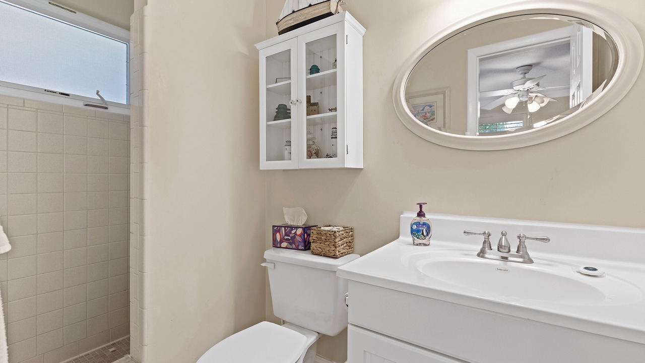 Photo of Bathroom in Wilbur-By-The-Sea