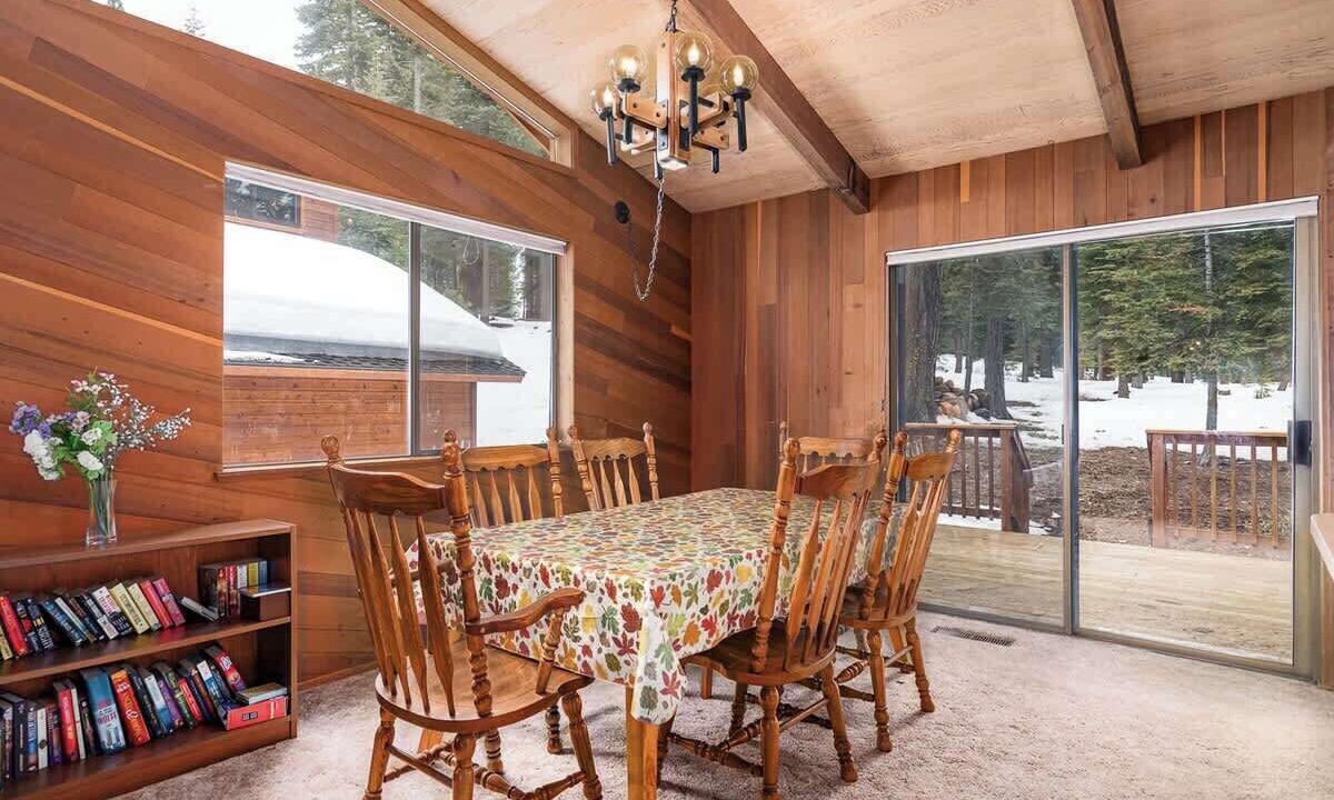 Photo of Bedroom in Carnelian Bay