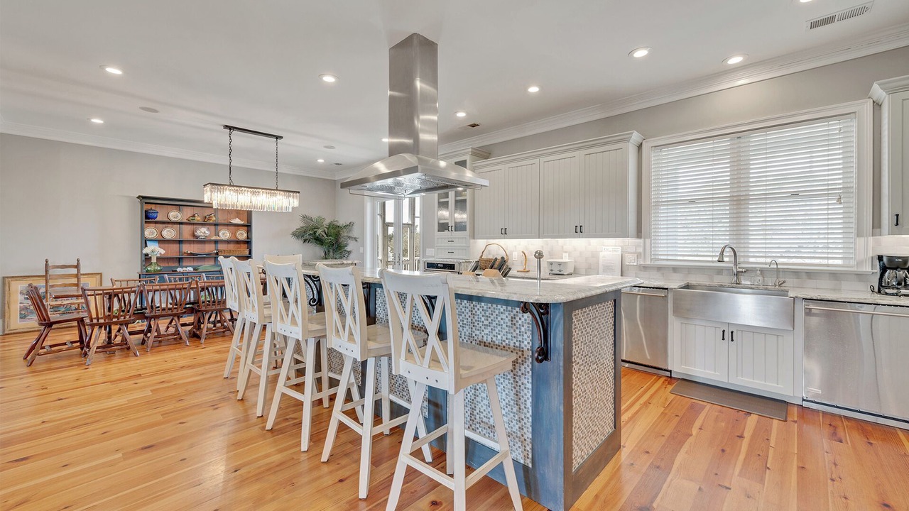 Photo of Kitchen in Debordieu Colony