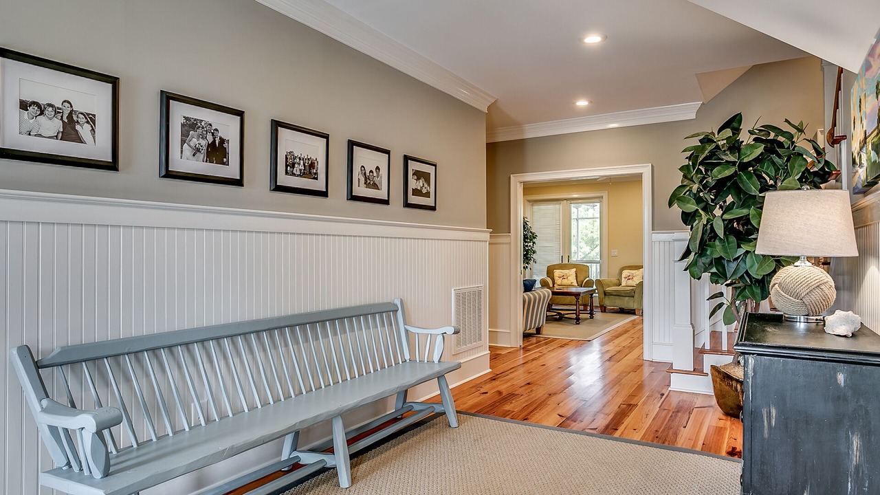 Photo of Livingroom in Debordieu Colony