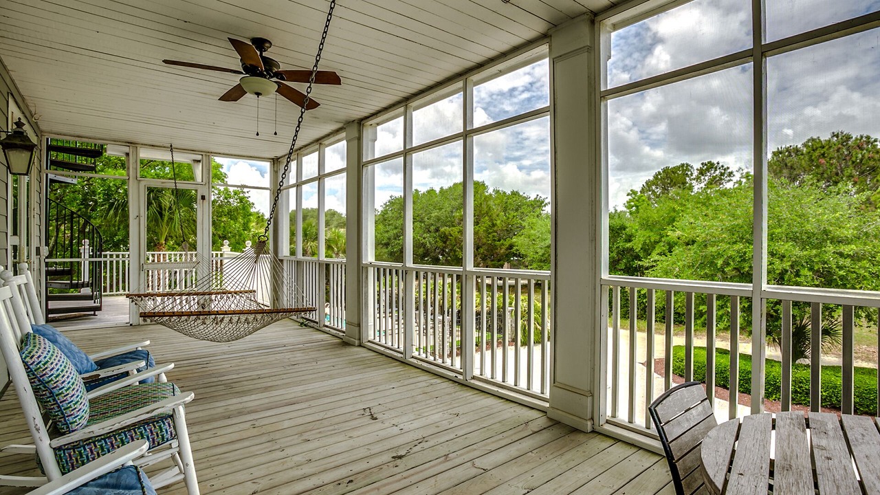 Photo of Patio Balcony in Debordieu Colony