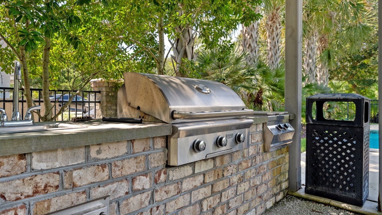 Photo of Patio Balcony in Debordieu Colony
