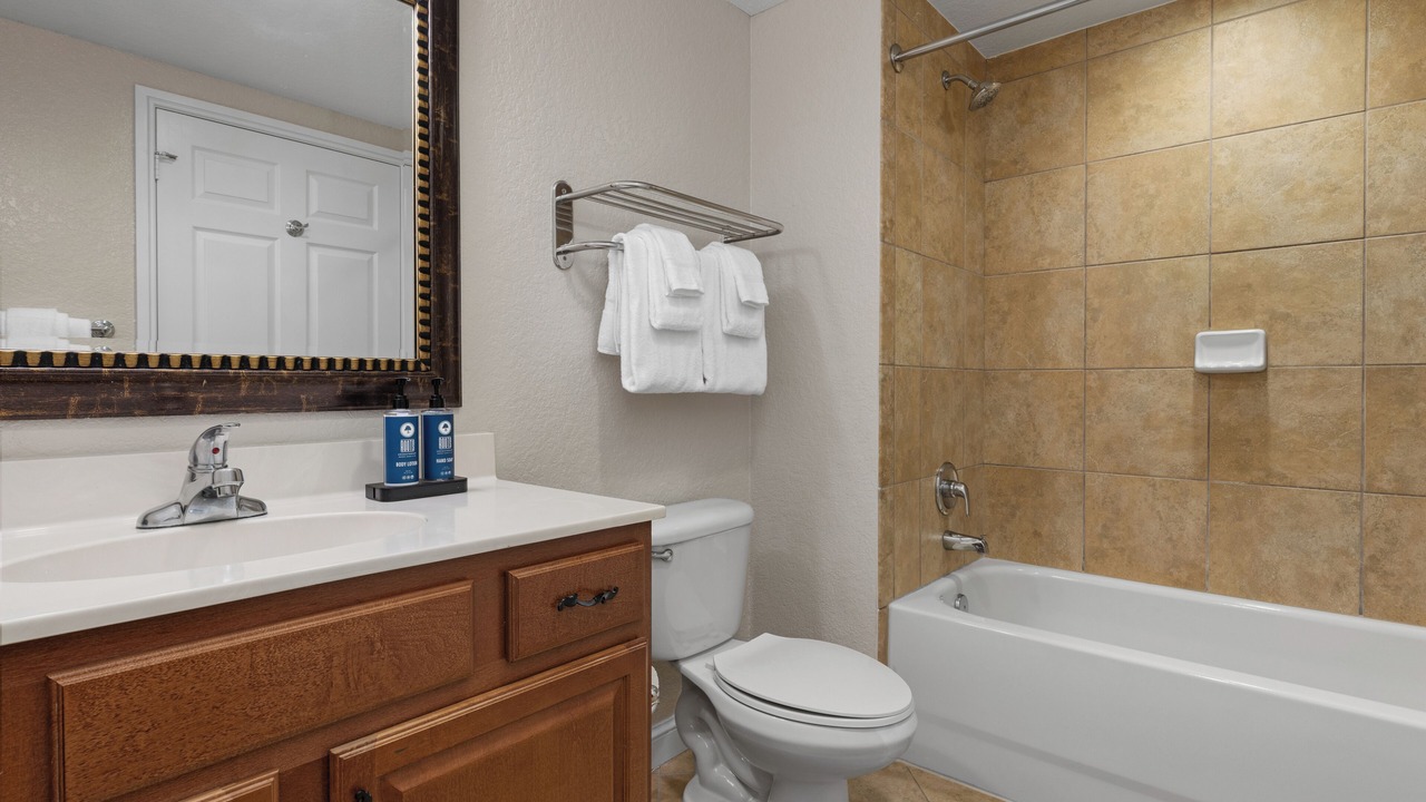 Photo of Bathroom in Bay Lake
