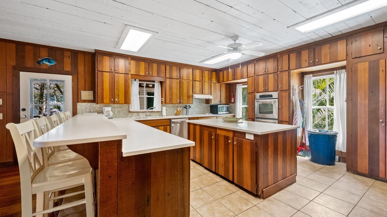Photo of Kitchen in Debordieu Colony