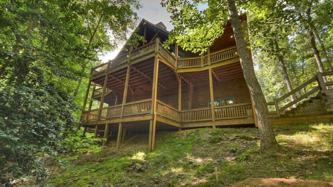 Photo of Outdoor in Mineral Bluff
