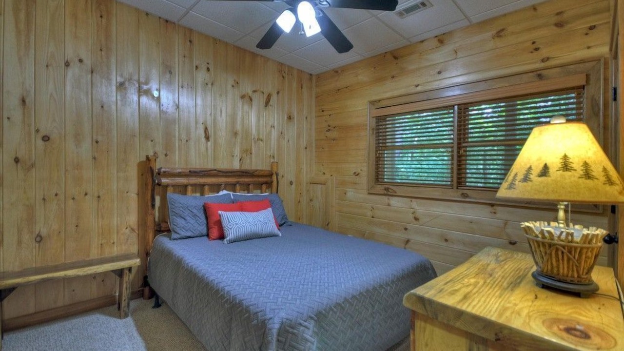 Photo of Bedroom in Mineral Bluff
