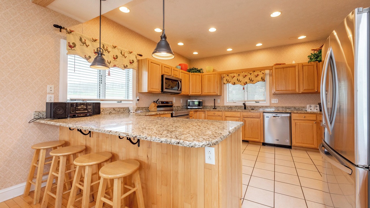 Photo of Kitchen in Waterfront Greens