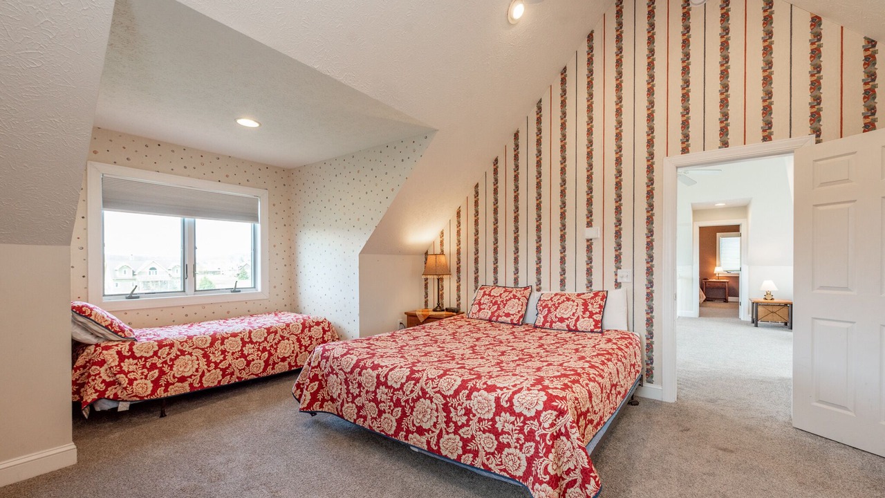 Photo of Bedroom in Waterfront Greens