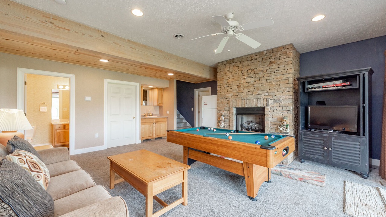 Photo of Livingroom in Waterfront Greens