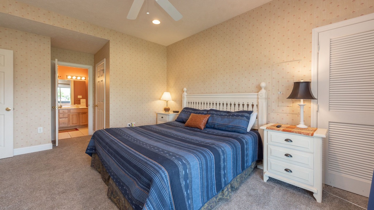 Photo of Bedroom in Waterfront Greens