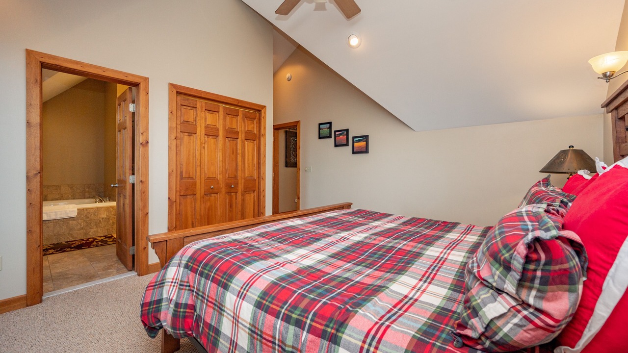 Photo of Bedroom in McHenry