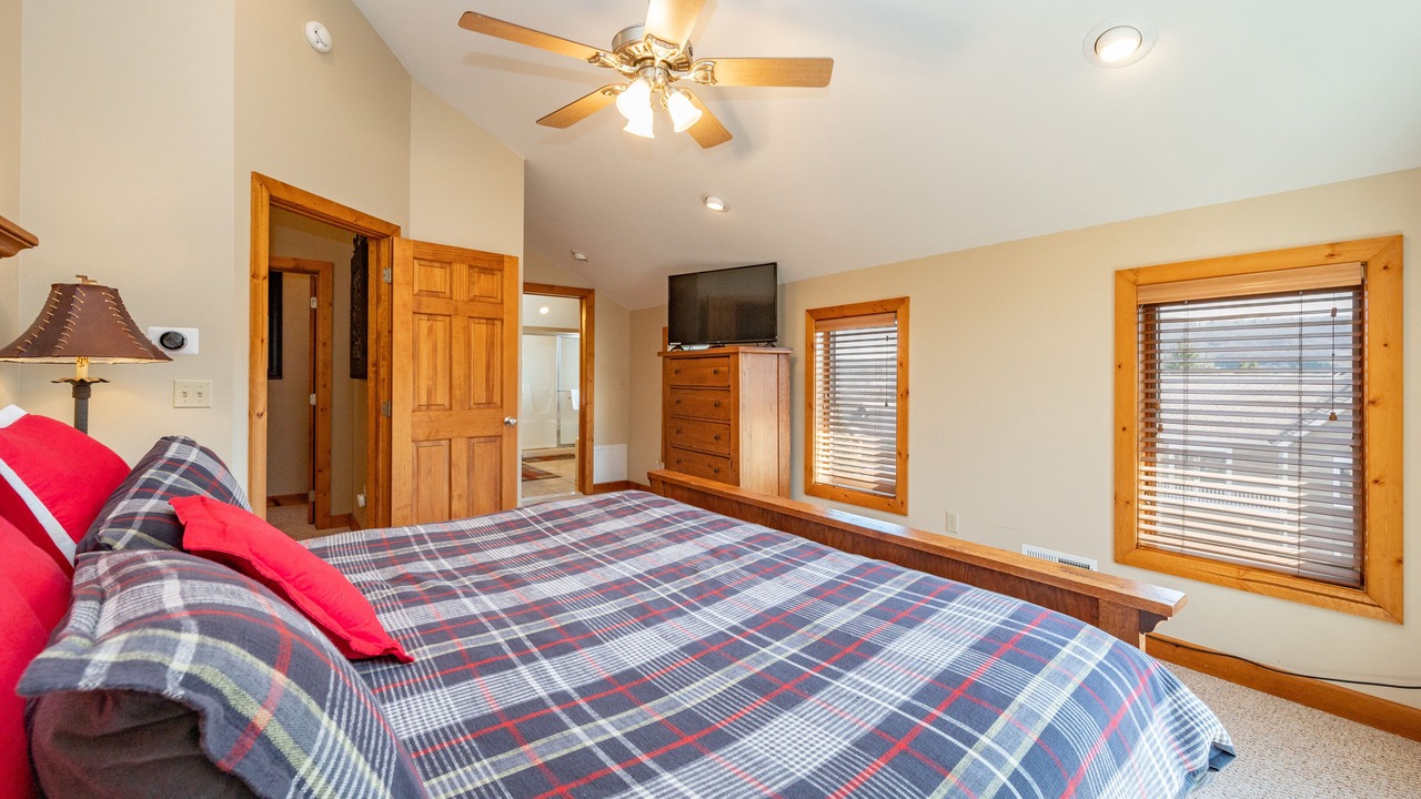 Photo of Bedroom in McHenry