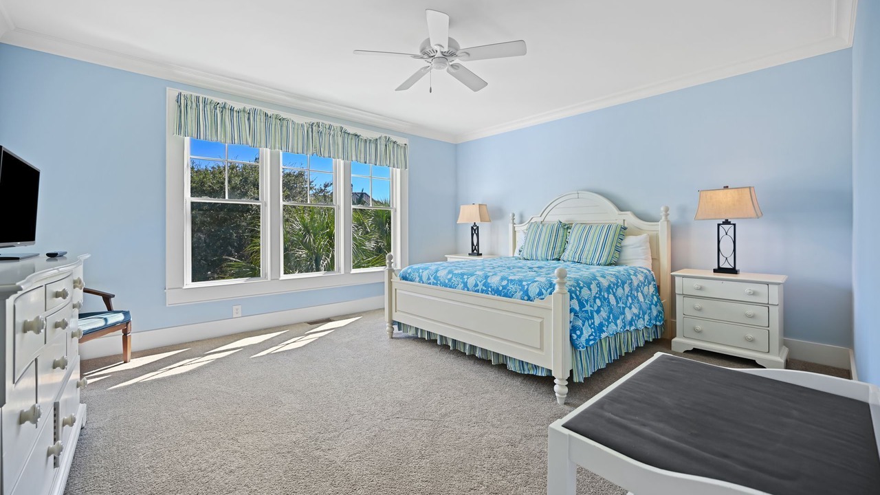 Photo of Bedroom in Debordieu Colony