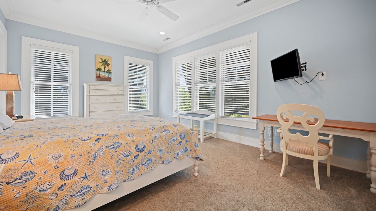 Photo of Bedroom in Debordieu Colony