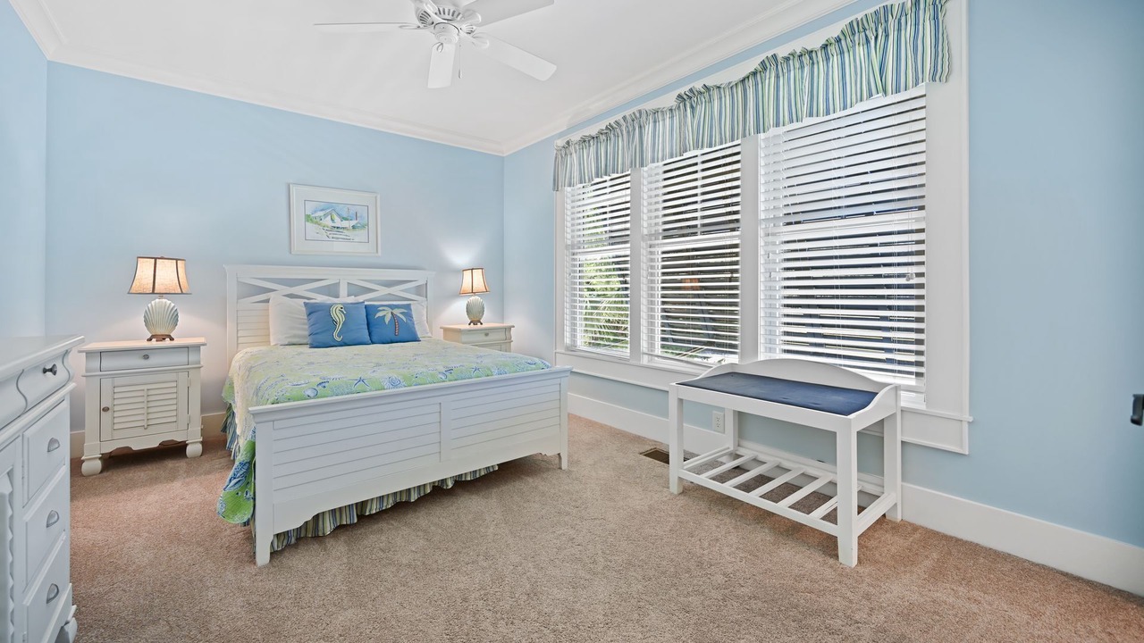 Photo of Bedroom in Debordieu Colony