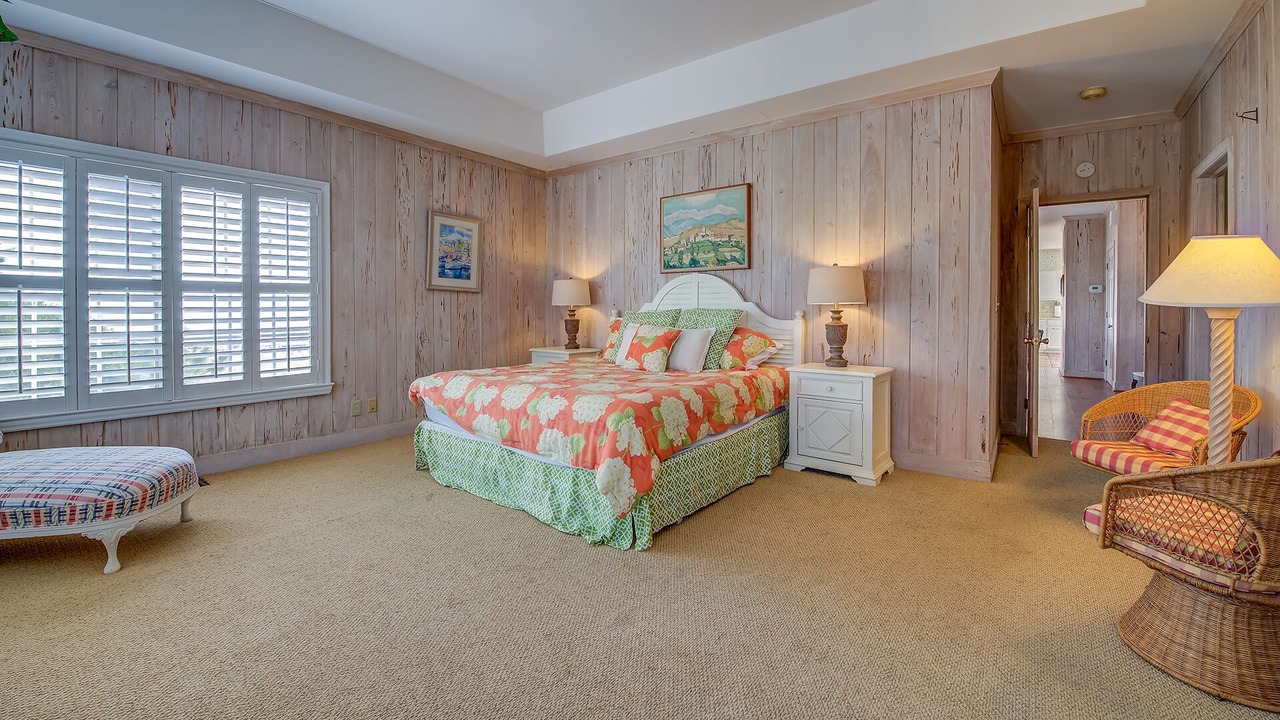 Photo of Bedroom in Debordieu Colony
