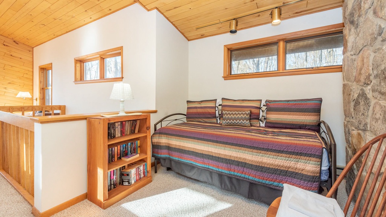 Photo of Bedroom in Blakeslee