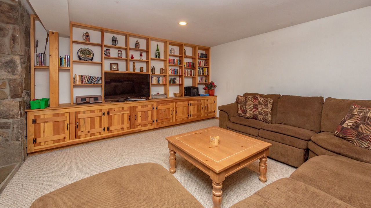 Photo of Livingroom in Blakeslee