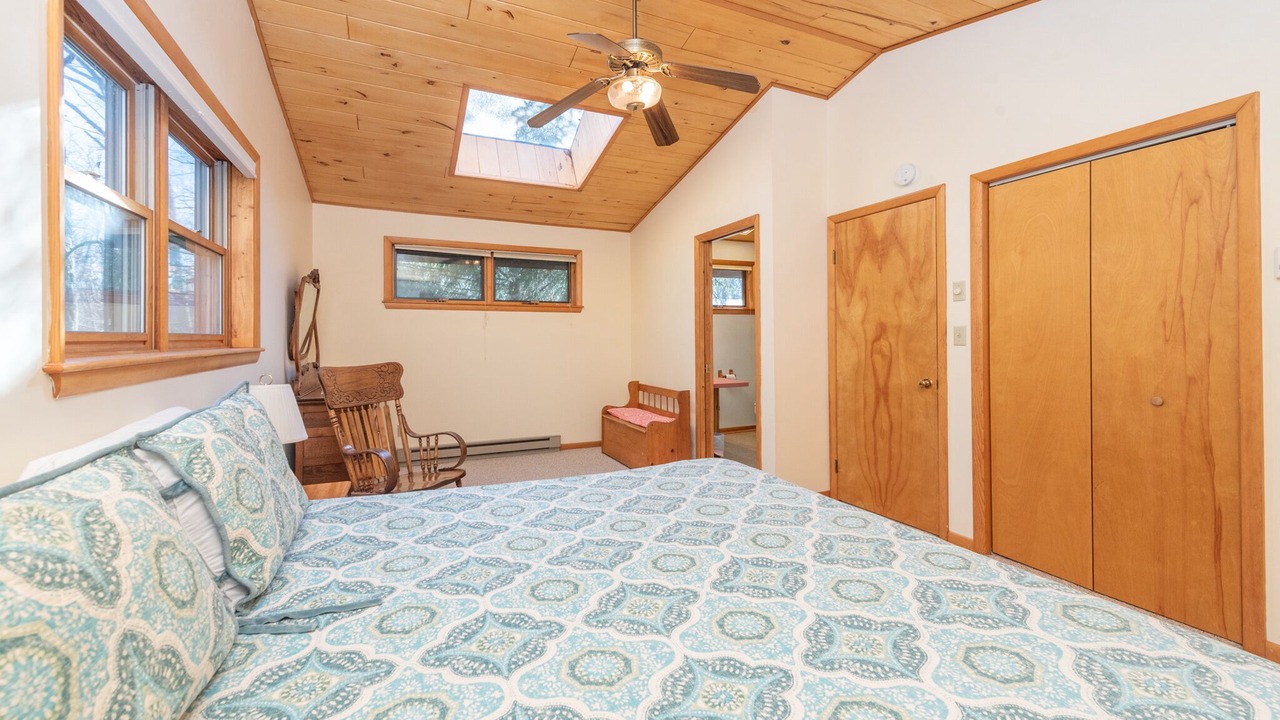 Photo of Bedroom in Blakeslee