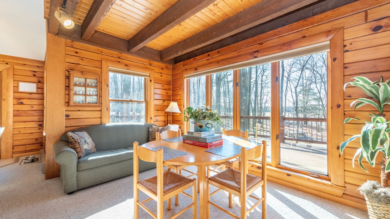 Photo of Livingroom in Blakeslee