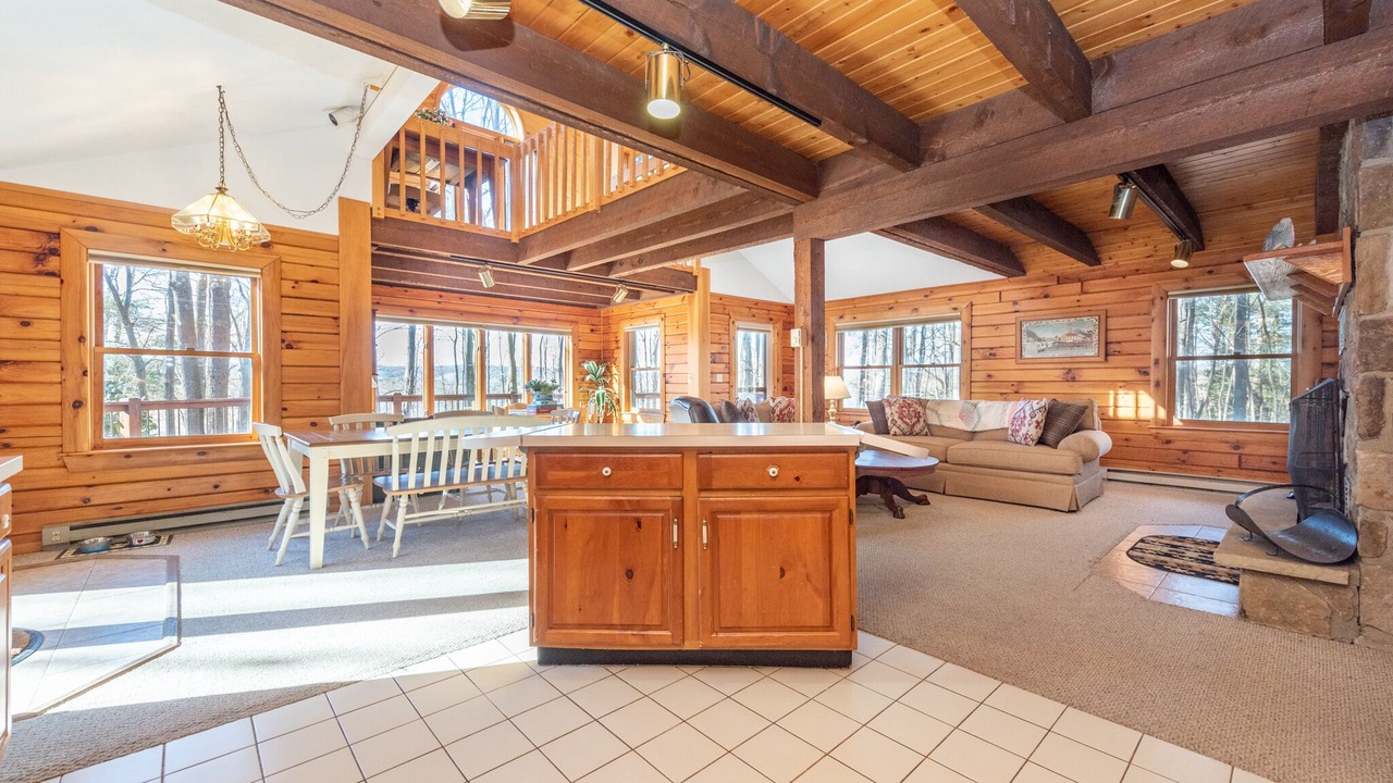 Photo of Livingroom in Blakeslee