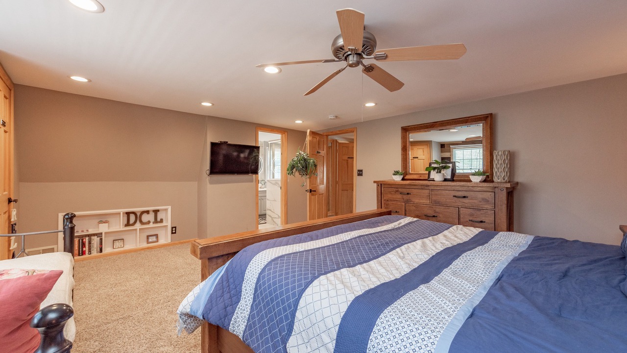 Photo of Bedroom in McHenry