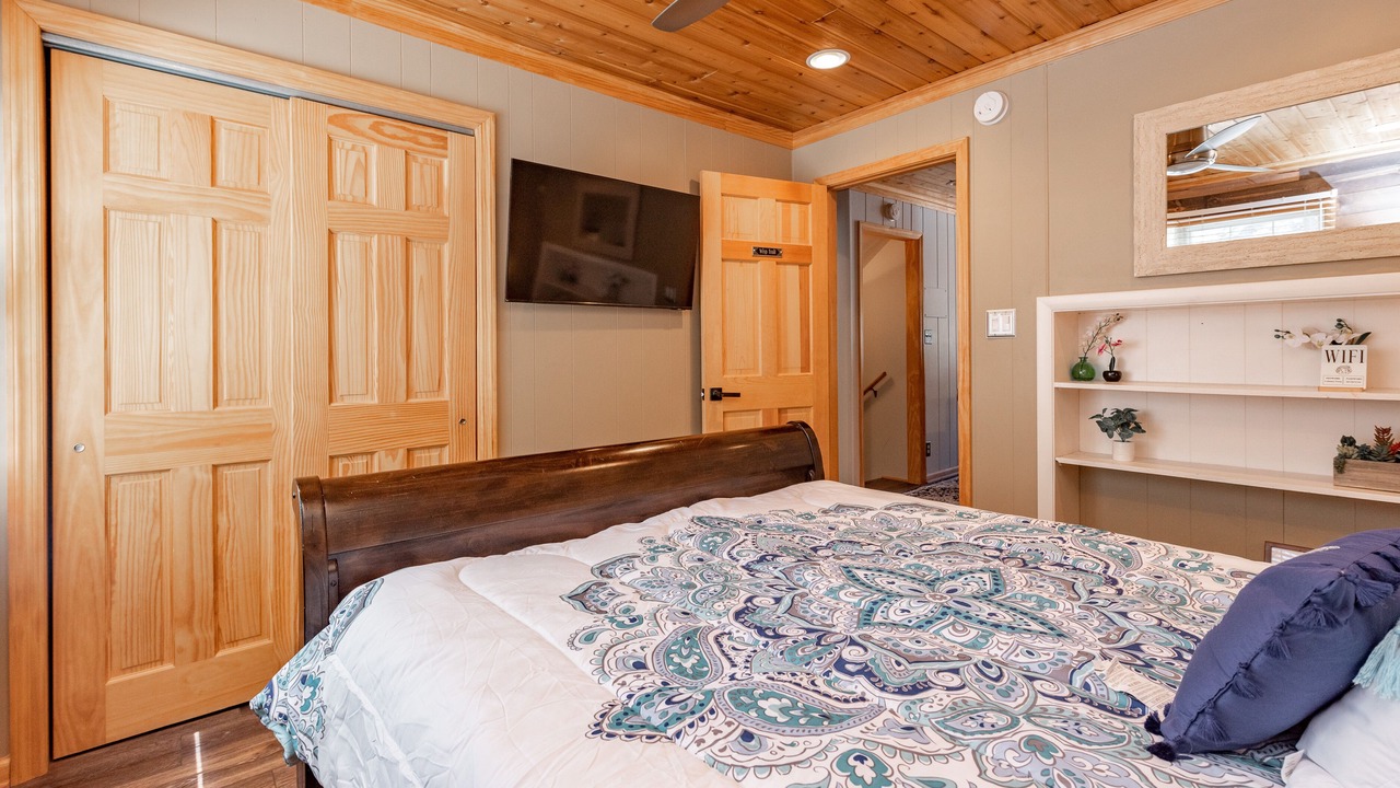 Photo of Bedroom in McHenry