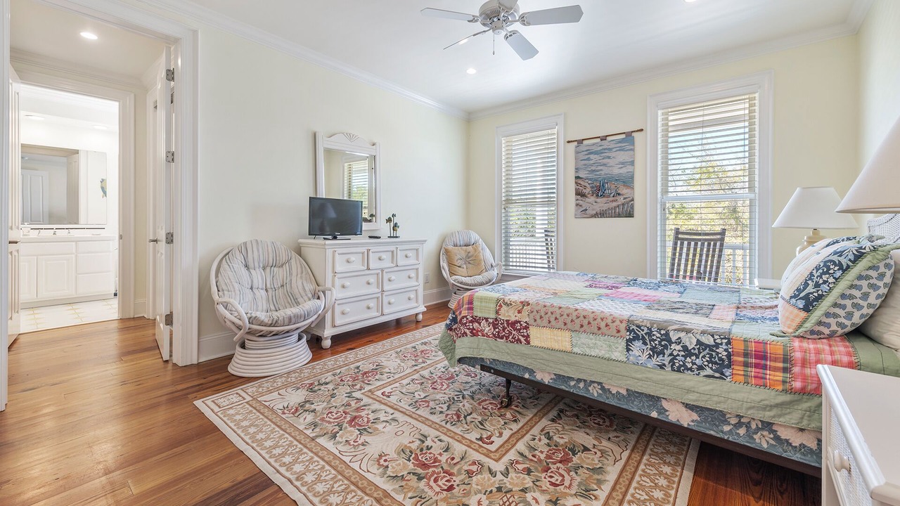 Photo of Bedroom in Debordieu Colony