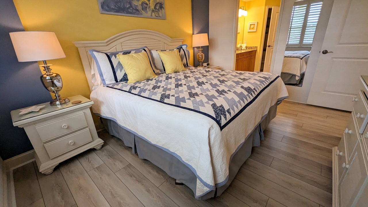 Photo of Bedroom in Bonita Shores