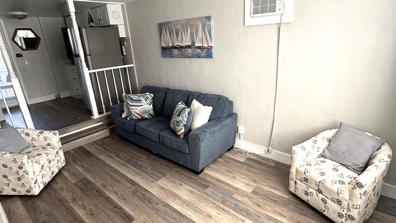 Photo of Livingroom in Independence Square