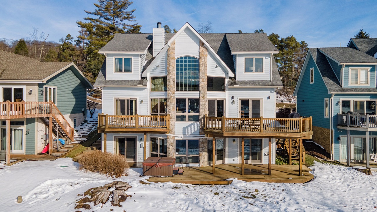 Photo of Outdoor in McHenry