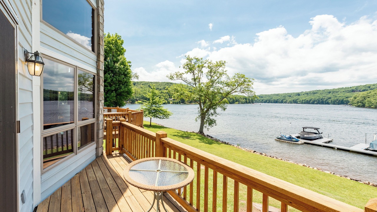 Photo of Patio Balcony in McHenry