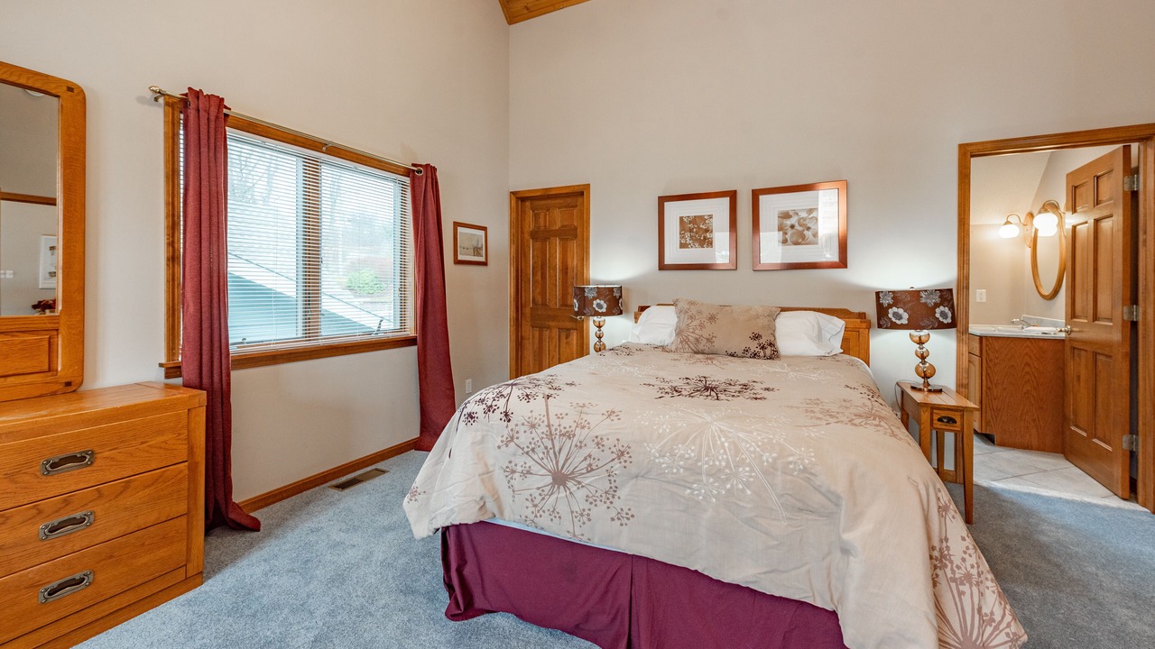 Photo of Bedroom in McHenry