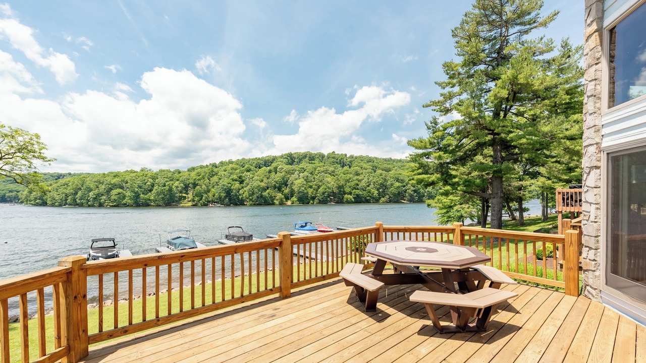 Photo of Outdoor in McHenry