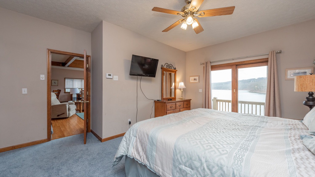 Photo of Bedroom in McHenry