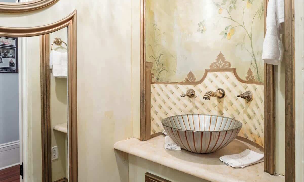 Photo of Bathroom in Historic Downtown Savannah