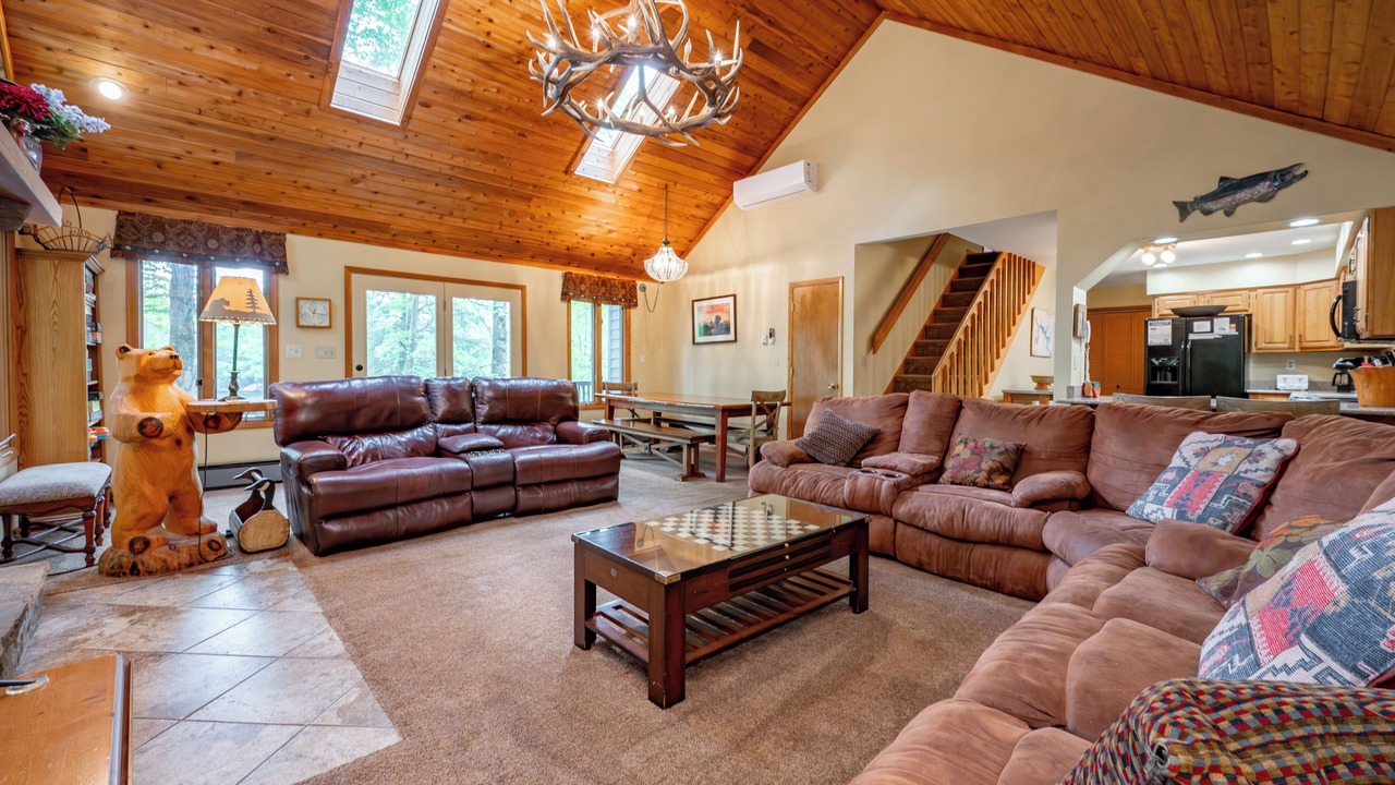 Photo of Livingroom in Oakland