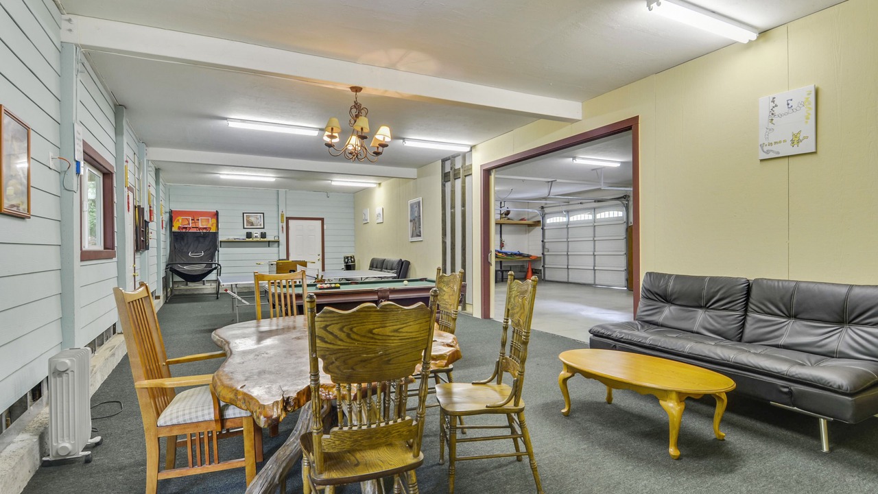 Photo of Bedroom in Guerneville
